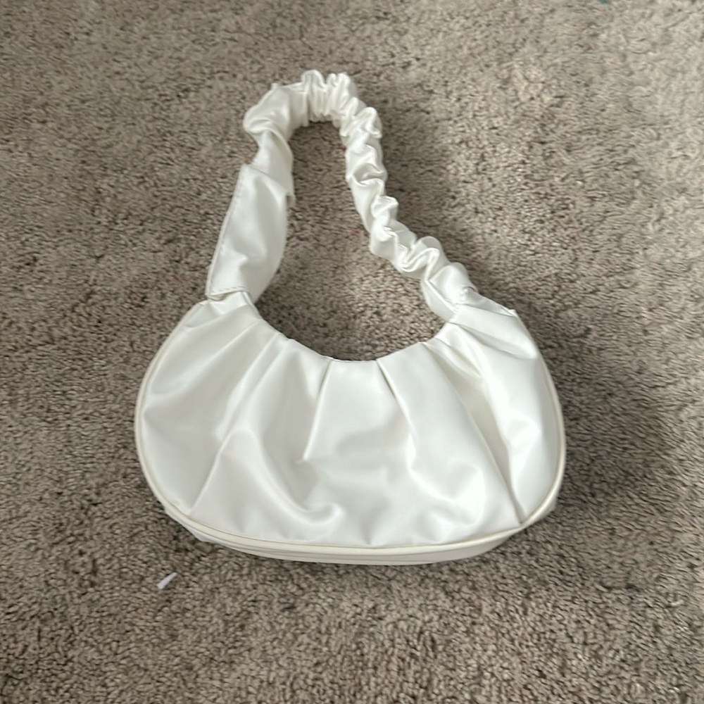 white bag shein